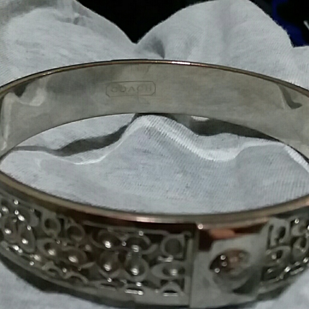 Coach Bracelet - Picture 3 of 3